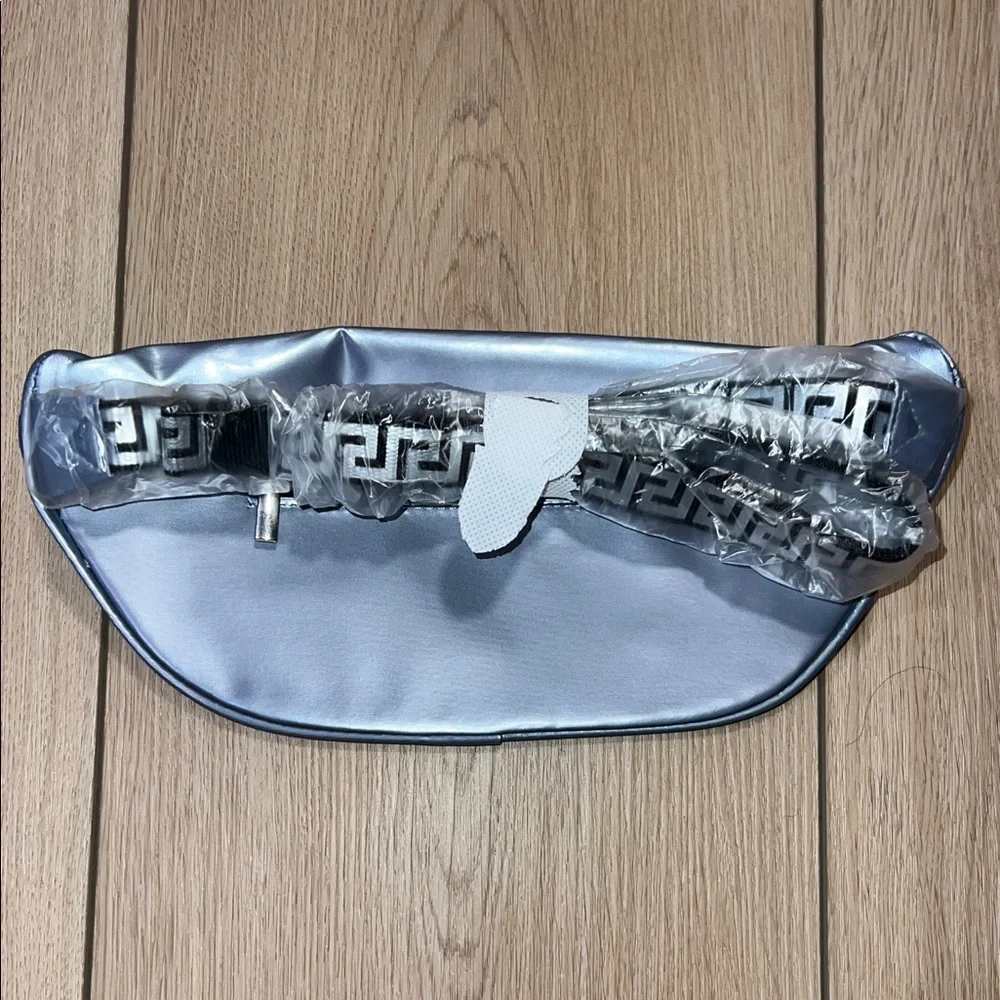 NWT - Versace Shiny Silver Blue Belt / Waist Bag - Picture 3 of 9